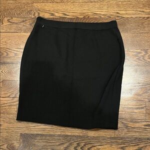 St. John Classic Black Pencil Skirt knit 12